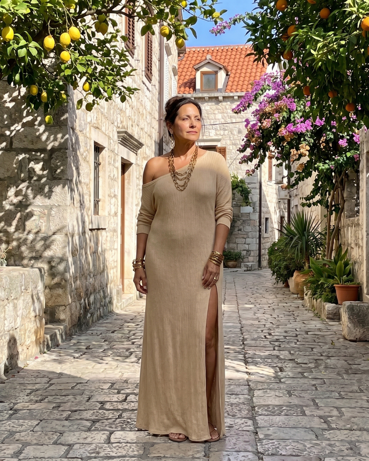 Asterelle | Robe midi fluide à épaule dénudée et fente latérale