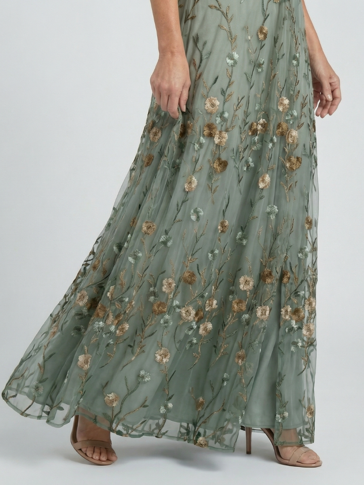 Selora | Robe Maxi Fluide à Fleurs avec Décolleté Halter