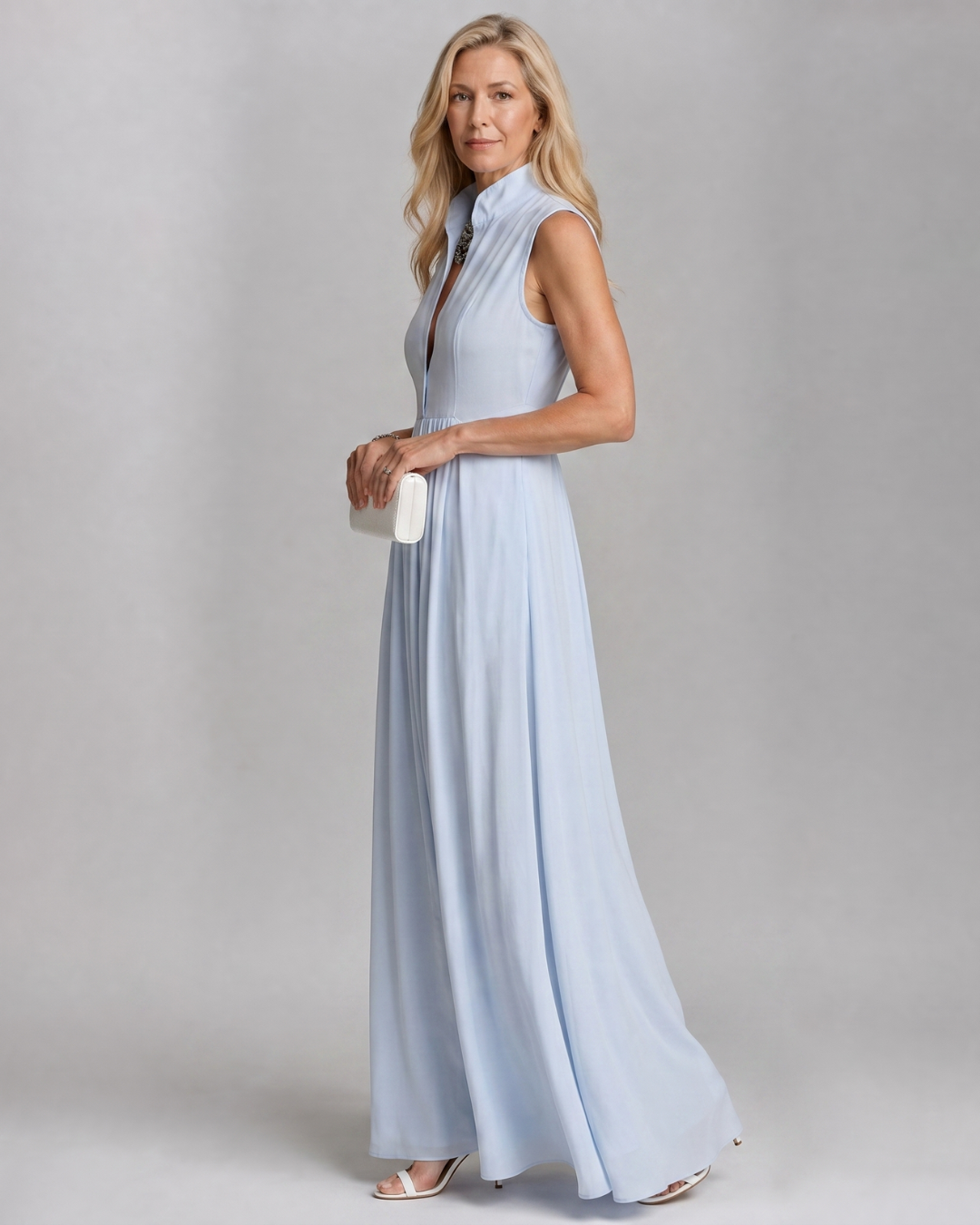 Virelia | Robe maxi fluide sans manches avec col