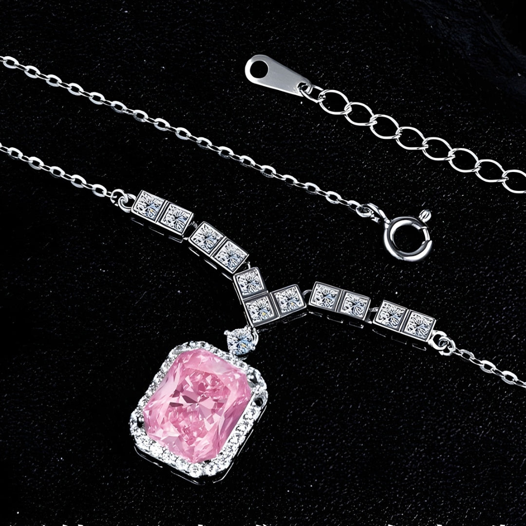 Celeste™ | Collier Cube Lumé