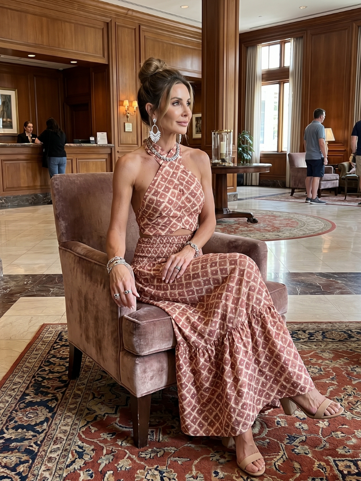 Amira | Robe Midi Découpée à Imprimé Géométrique avec Col Croisé