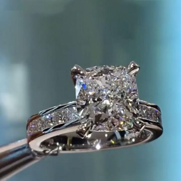 Roxane™ | Bague de fiançailles coussin