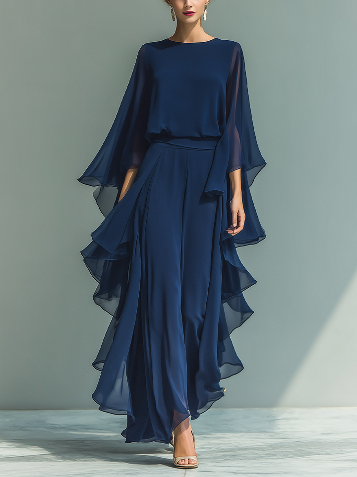 Ensemble en Bleu Marine avec Volants