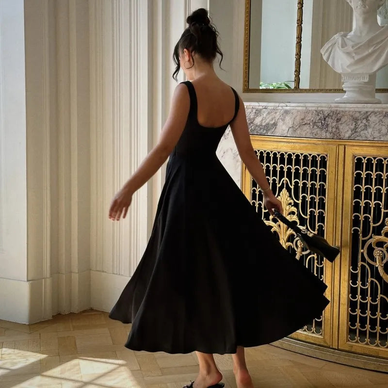 Robe à Cadre Aiguisé