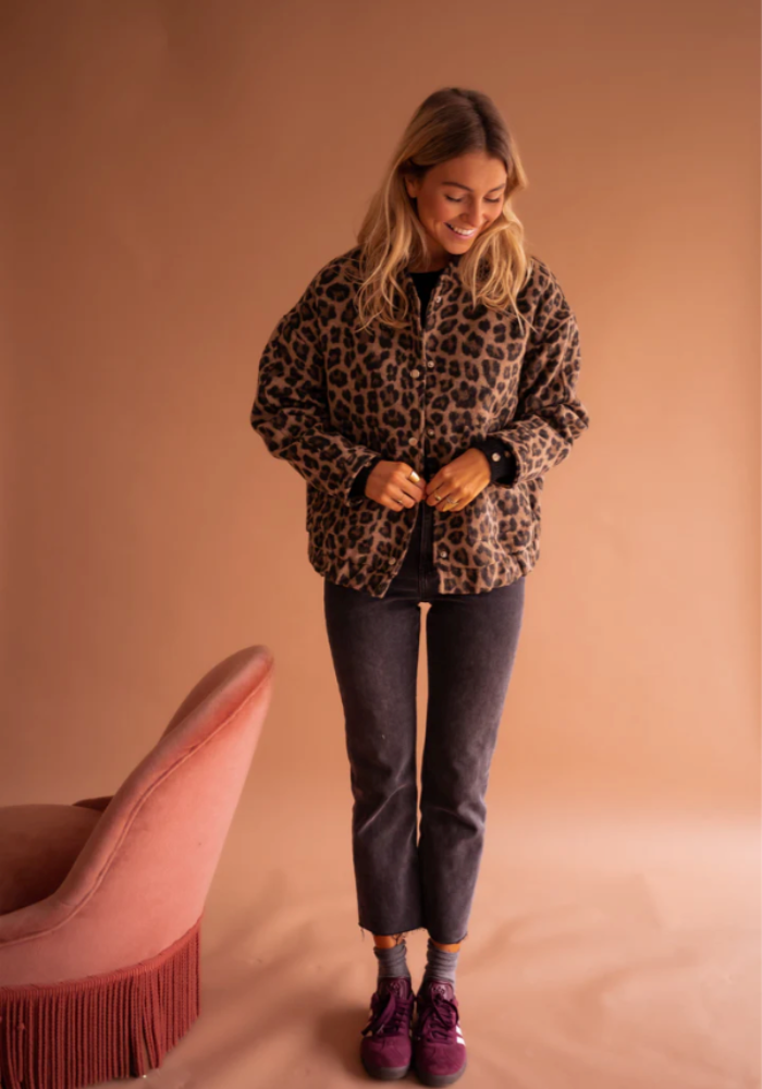 Leona™ | Veste bomber léopard avec une touche de style