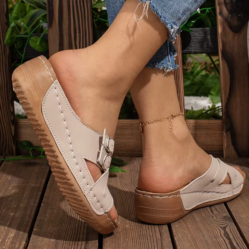 Calynna | Sandales modernes à brides croisées