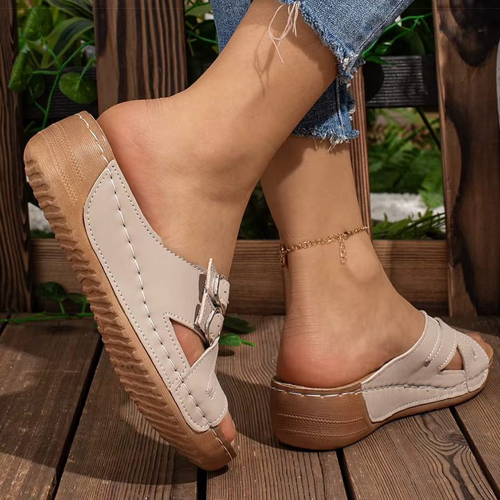 Calynna | Sandales modernes à brides croisées
