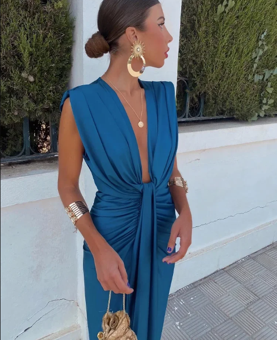 Leonora™ | Robe Élégante Décolletée