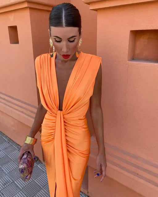 Leonora™ | Robe Élégante Décolletée