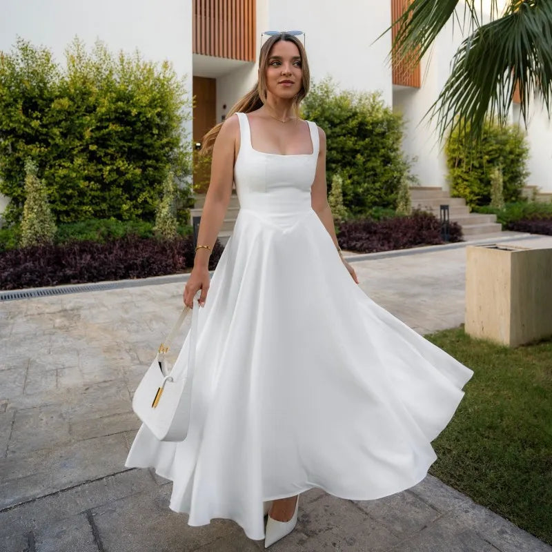 Robe à Cadre Aiguisé