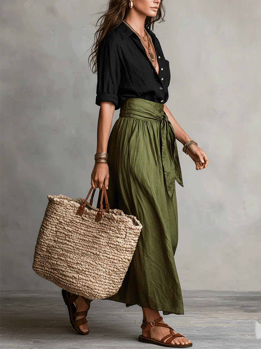 Vera – Ensemble de deux pièces : chemise noire et jupe midi vert olive