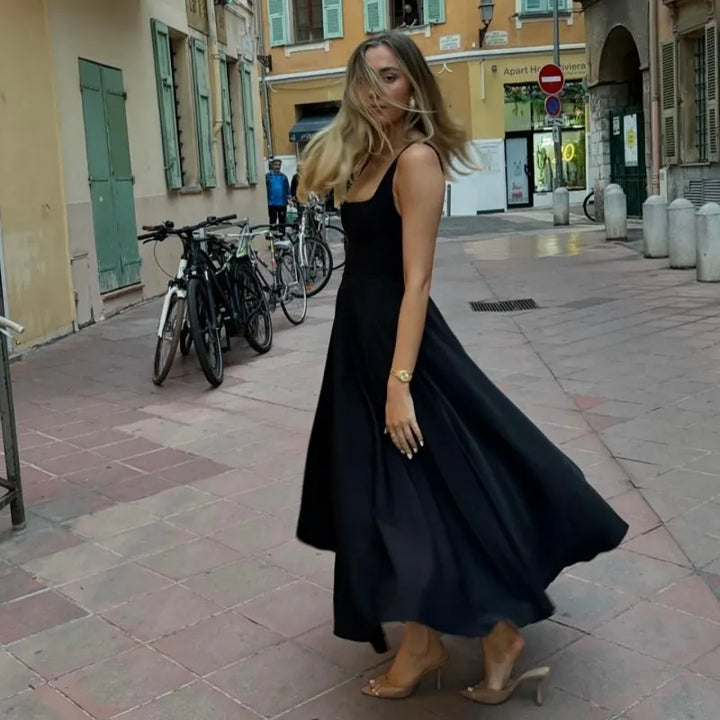 Robe à Cadre Aiguisé