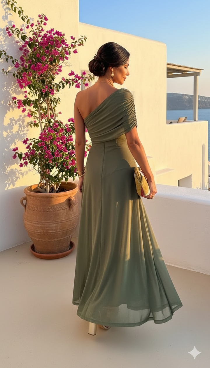 Uma - Robe longue fluide au design élégant