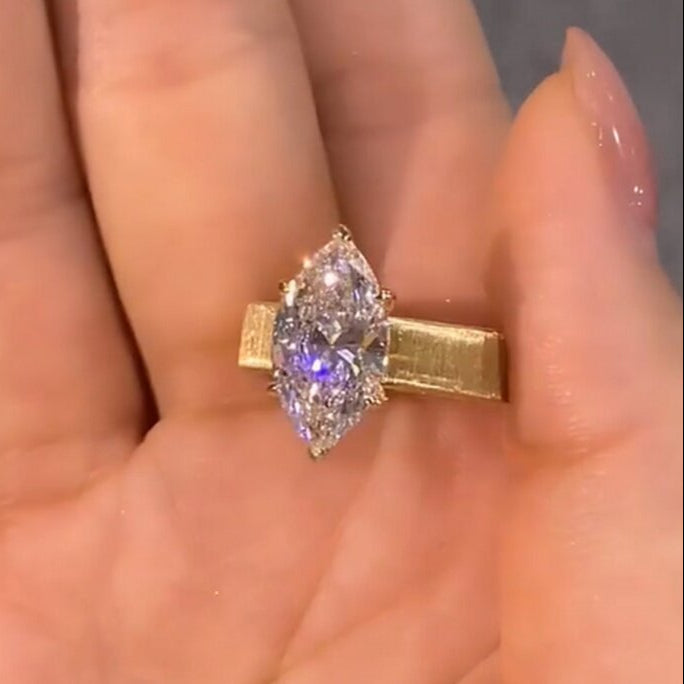 Verena™ | Bague de fiançailles marquise bande large
